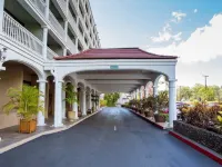 Lahaina Shores 406 Beach Front Mountain View Hotels in Lahaina