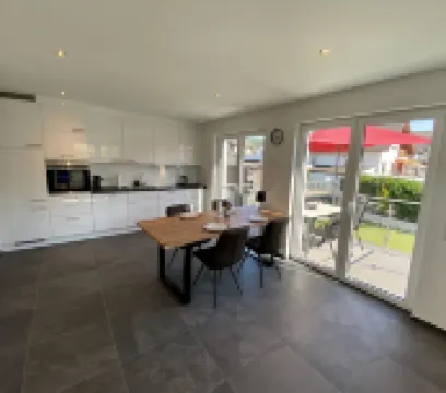 Vis-Ahr-Vis Country Apartment 6