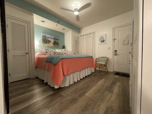 Perfect Romantic Beach Getaway!