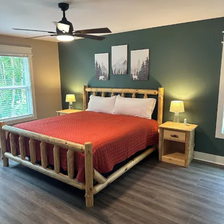 Nacoochee 3, Cozy cabin, close to town, walking trails, winery, adventures