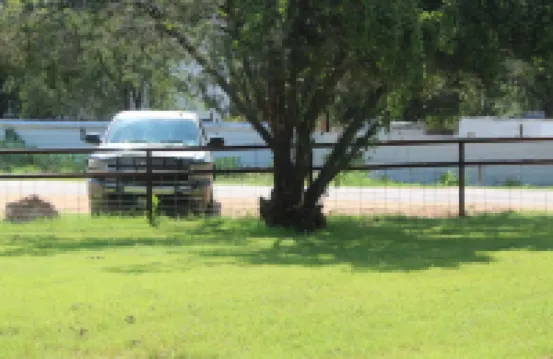 River Views and Relaxation!Newly remodeled & ready for your familyPet friendly 金士蘭酒店