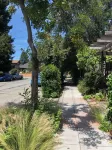 Beautiful and Lush Hidden Wisteria Getaway Hotel in zona the Red Door gallery