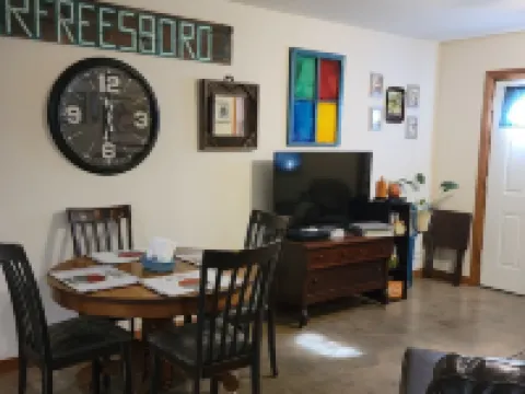 Creekside # 4 - Your Home Away from Home! Hotels in Murfreesboro