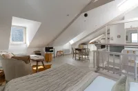 CHARMING STUDIO. ROMANTIC. CALM. FULL CENTER. RENOVATION 2017. VERY BRIGHT