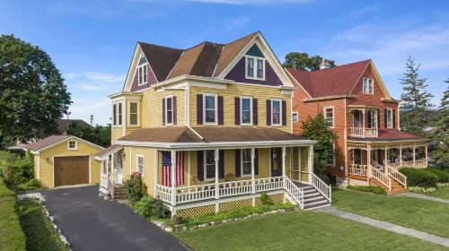 Spacious Victorian in the heart of Catskill Village - Close to All