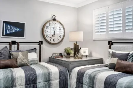 8 on Onyx ! Отели рядом с достопримечательностью «Ньюпорт-Бич»