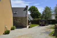 Charming renovated 3-room detached "Penty" with terrace, small garden and parking space