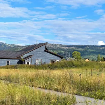 Beautiful family retreat located 20 minutes from Grand Targhee!