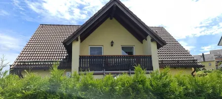 Apartment Schneebergblick with loggia and balcony and plenty of space
