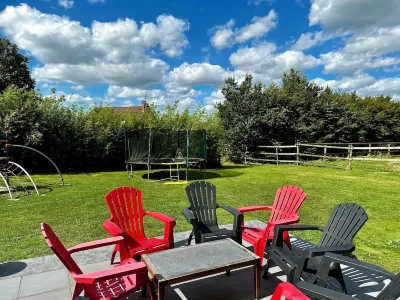 Gîte les Palmiers – Sleeps 6 – 2 Bathrooms – Heated Indoor Pool Hotel dekat Rihoult Clairmarais Forest