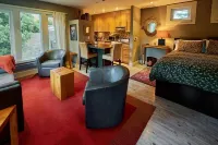 Studio cottage retreat in a vineyard setting