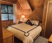 Lakefront Cabin with Fantastic views & Private Dock, The Hideout!!