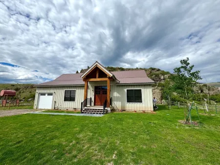 Bristol Mountain Cabin