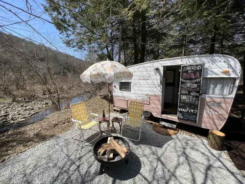Upstate Catskills Beautiful 1963 Vintage Camper "Rosa"