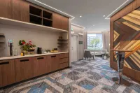 voco STOCKHOLM - KISTA by IHG - breakfast