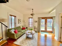 Elegant Retreat in Montford Victorian!