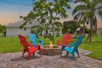 Modern Coastal 3 Bedroom Villa with Salt Water Heated Pool & Office! Hotels near Park 1110 Plaza