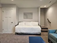 Fam-tastic Roomy Getaway Near Prospect Meadows Hotels in Marion