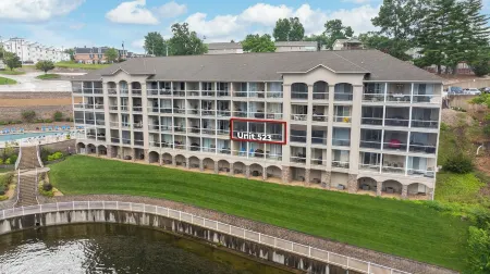 Truly the Best Location & Sunsets on the Lake! Dining & Shopping 2 Minutes Away!
