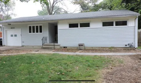 Newly remodeled 3br/1ba home~SW Topeka location~Sleeps 6 Отели в г. Shawnee County