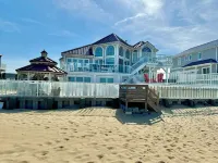 Luxury Multi-Level Oceanfront- Salt Water Pool- Heated Option &Spa, Pet Friendly