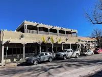 廣場現代宮殿飯店 特蘇基住宿飯店