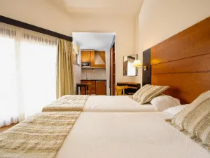 HL Miraflor Suites Hotel