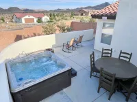 Charming 3-bedroom house with Hot tub, AC and WiFi in awesome Joshua Tree!