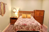 Moose Tracks Inn: Family Friendly and Wheelchair Accessible.