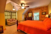 5br Log Cabin: Hot Tub, Firepit, Game Room, Yard! Near Fontana, Bryson, and NOC Hotel a Stecoah