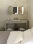In Uzès, quiet, loft in independent 18th century mill with 15mx3m swimming pool