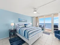 STUNNNG OCEAN FRONT CAROUSEL RESORT CONDO - Boutique