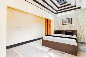 Hotel O Lenin Sarani