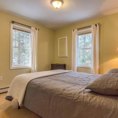 Spring to Sunshine in White Mountain with Lake and Beach Access. Nearby Hiking.