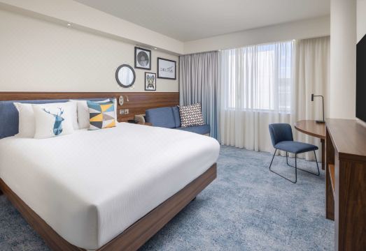 홀리데이 인 런던 - 개트윅 공항