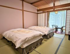 礪波野莊川莊一萬亭
