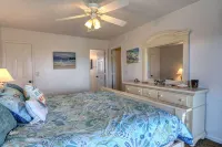 "Comes A Time" Oceanfront - Best Surf City location, walk to everything!