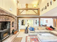 Stay and Wander VT in this Charming 3-bedroom house in enchanting Dover Hotels in West Dover