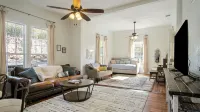 Charming home, downtown Mineral Wells