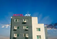Hotel Joy Near Camp Humphres - Kitchens