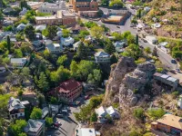 Casa de Oro – Luxe Comfort in the Heart of Old Bisbee Private Yard & EV Charger!