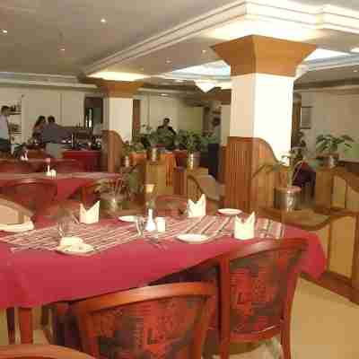 Hotel Bessota International Dining/Meeting Rooms