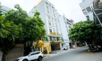 Queenie Hotel