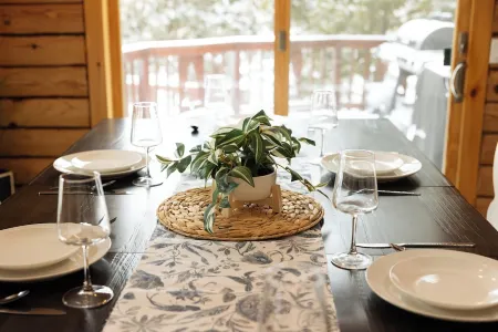 Lakeside Log Cabin w/Firepit, Dock, King Bed, Game Room, Scenic Relaxation