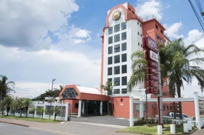 Carlton Plaza Hotel Uberlandia Hotels near Assembleia de Deus Missão aos Povos (ADMP) Tibery
