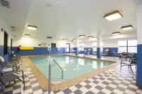 Hampton Inn Marshall - Pools