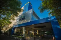 Days Hotel & Suites by Wyndham Jakarta Airport Hotels near Stokist Crystal X NASA