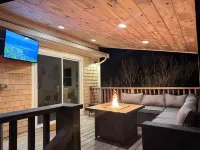 Beloved 5-Bedroom House with Beach Passes, AC, Fenced in Yard, and Hot Tub