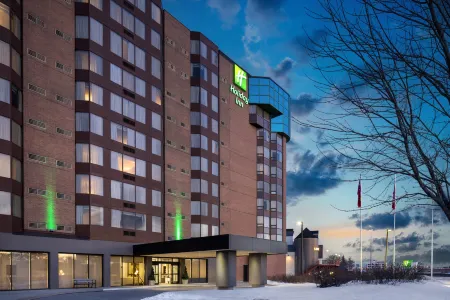 Holiday Inn Ottawa East Отели рядом с достопримечательностью «Канада Авиэйшен энд Спейс Музеум»