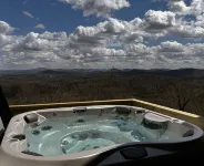 Best view in Georgia. Unbelievably peaceful. Amazing night sky. - Alppimaja